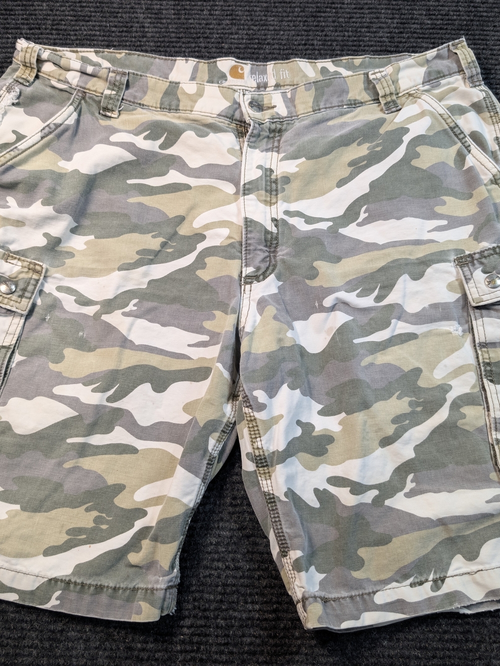 Carhartt Relaxed Fit Camo Cargo Shorts - Olive/Khaki